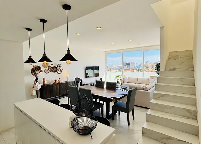 Penthouse With Private Jacuzzi Apartment